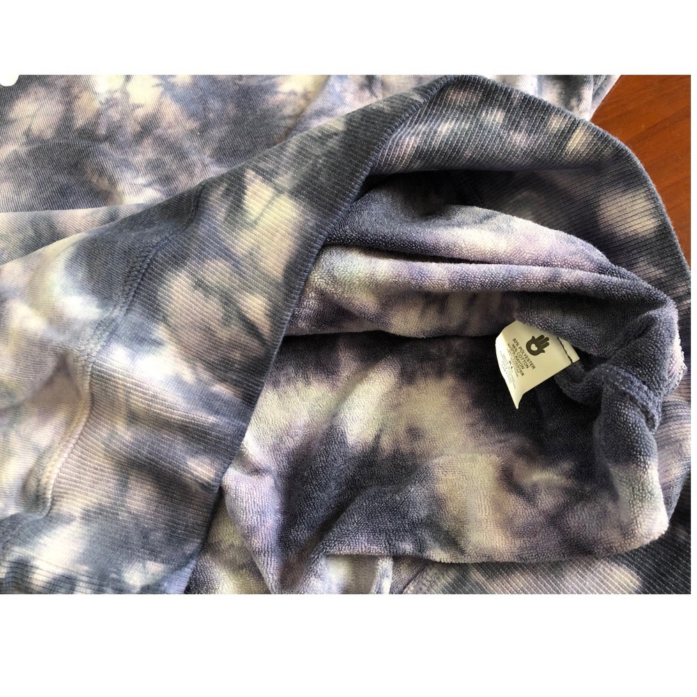 Peloton SG  tie dye sweatshirt with flaws - Picture 8 of 11